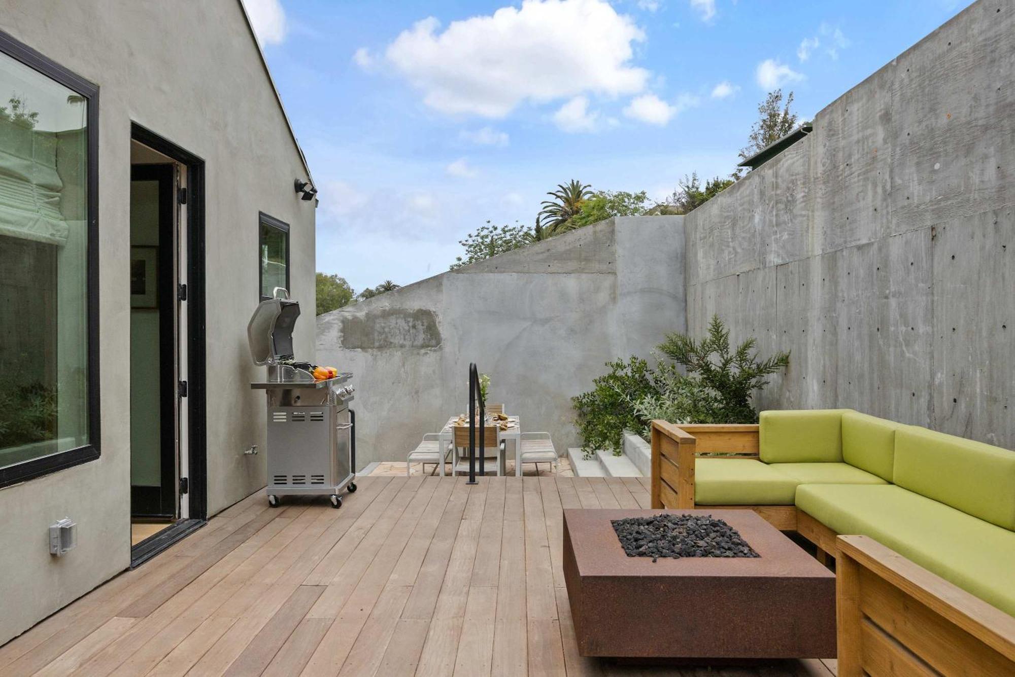 Holiday home New Listing Hillside By Colby & Conrad