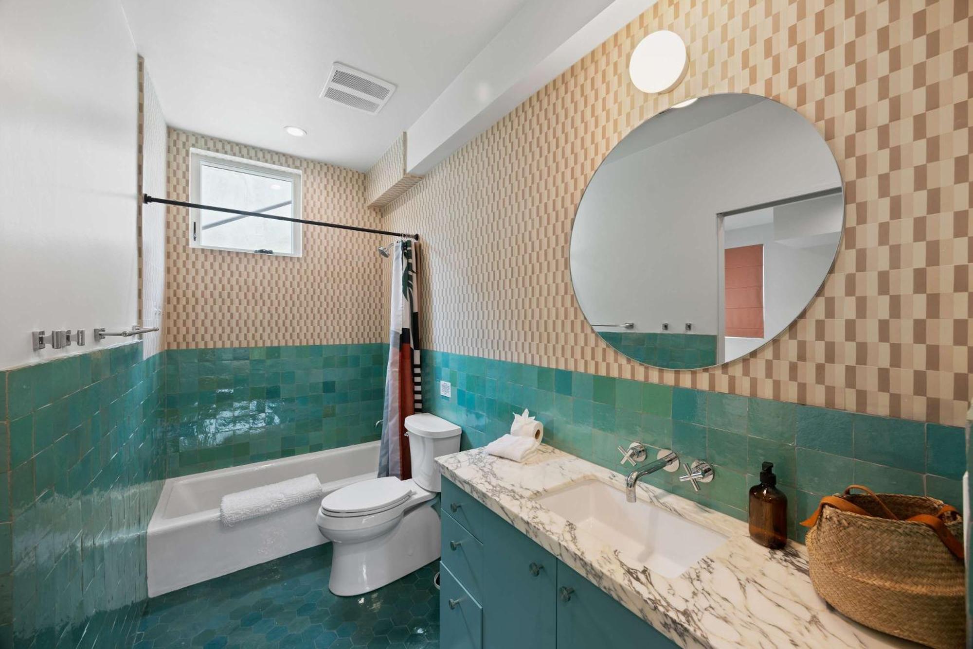 New Listing Hillside By Colby & Conrad Holiday home