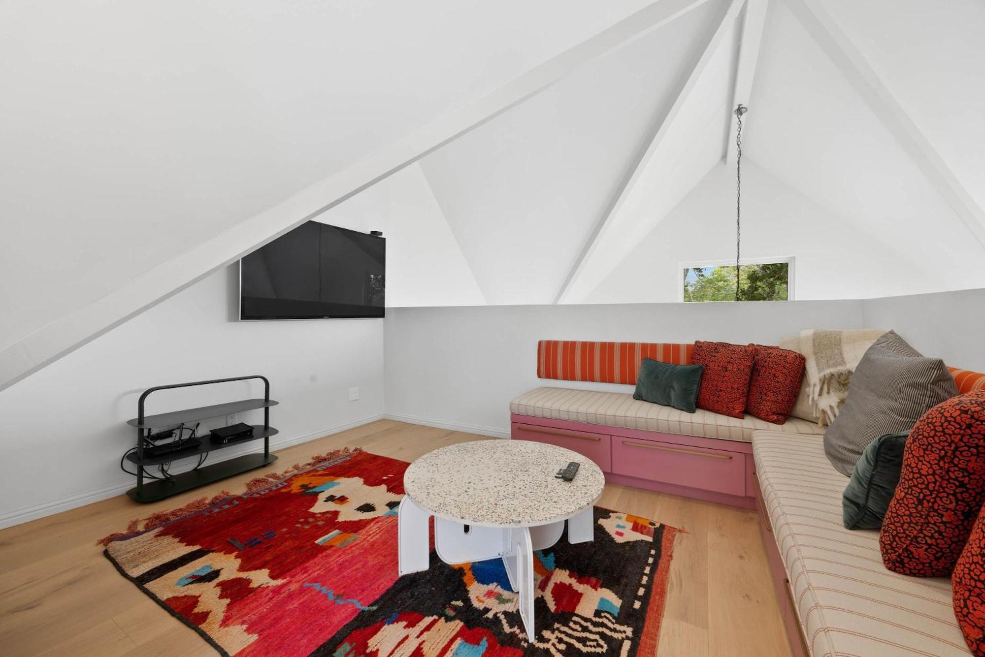 Holiday home New Listing Hillside By Colby & Conrad